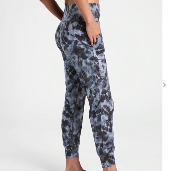 Athleta Salutation Printed Jogger Pant Calypso Navy small - Picture 3 of 15